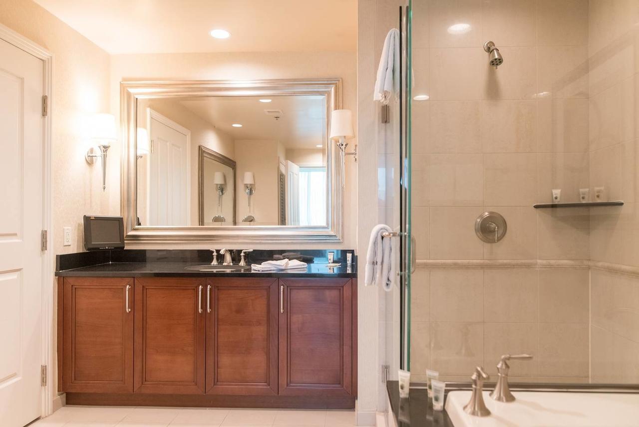 True 1Br Balcony Suite With Strip View At Mgm Signature Лас Вегас Екстериор снимка