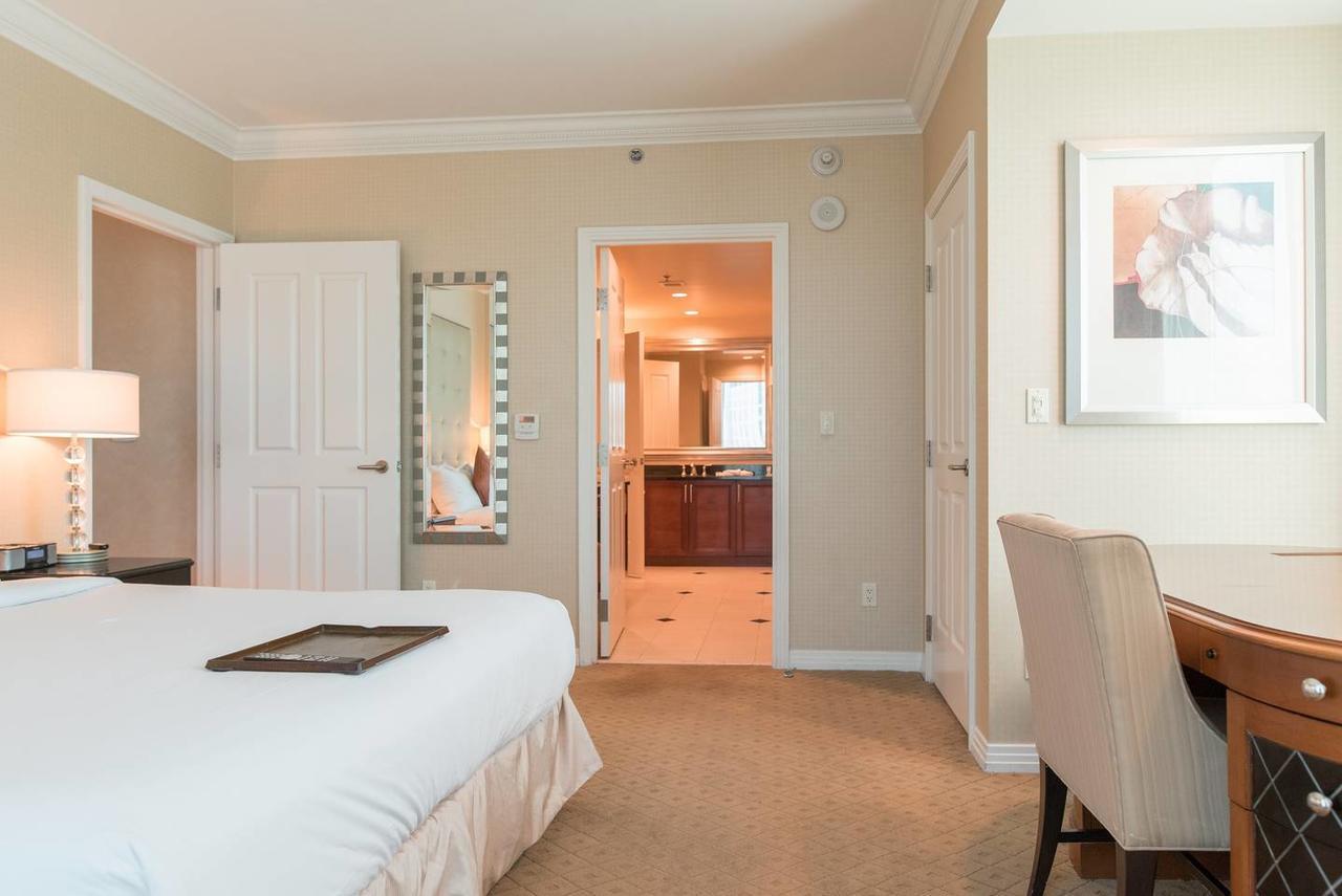 True 1Br Balcony Suite With Strip View At Mgm Signature Лас Вегас Екстериор снимка